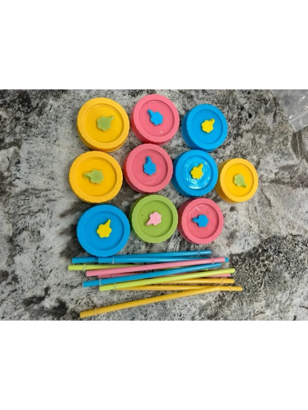 N/A plastic colored